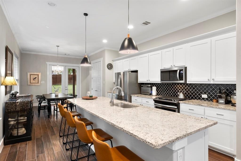 W Dallas St, Mansfield, TX 76063