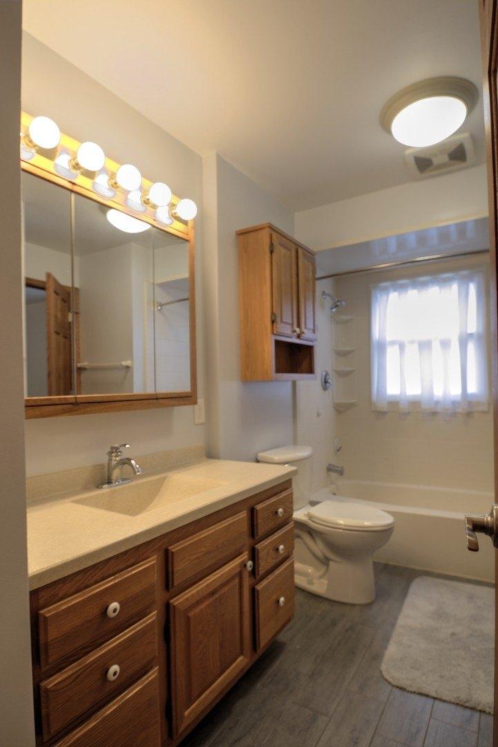 East Ave, Hanover Park, IL 60133