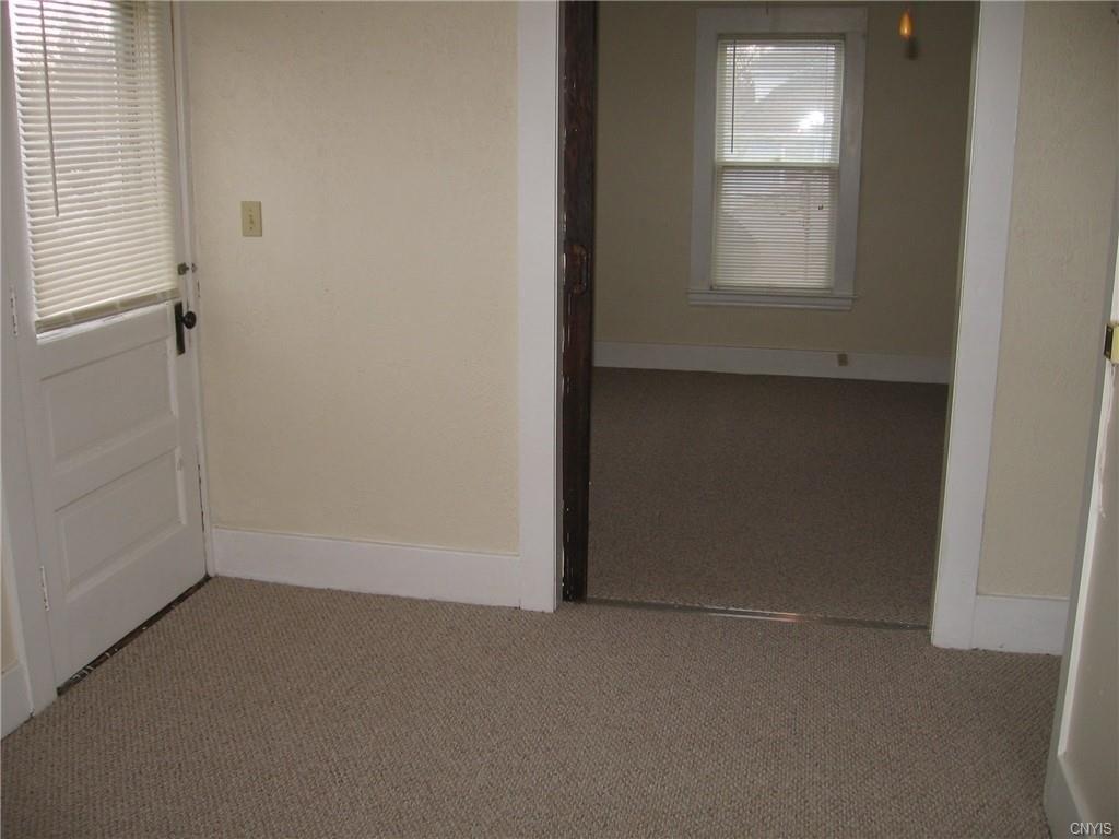 East Ave, East Syracuse, NY 13057