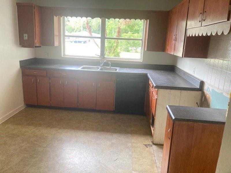 27th Ave, Vero Beach, FL 32960