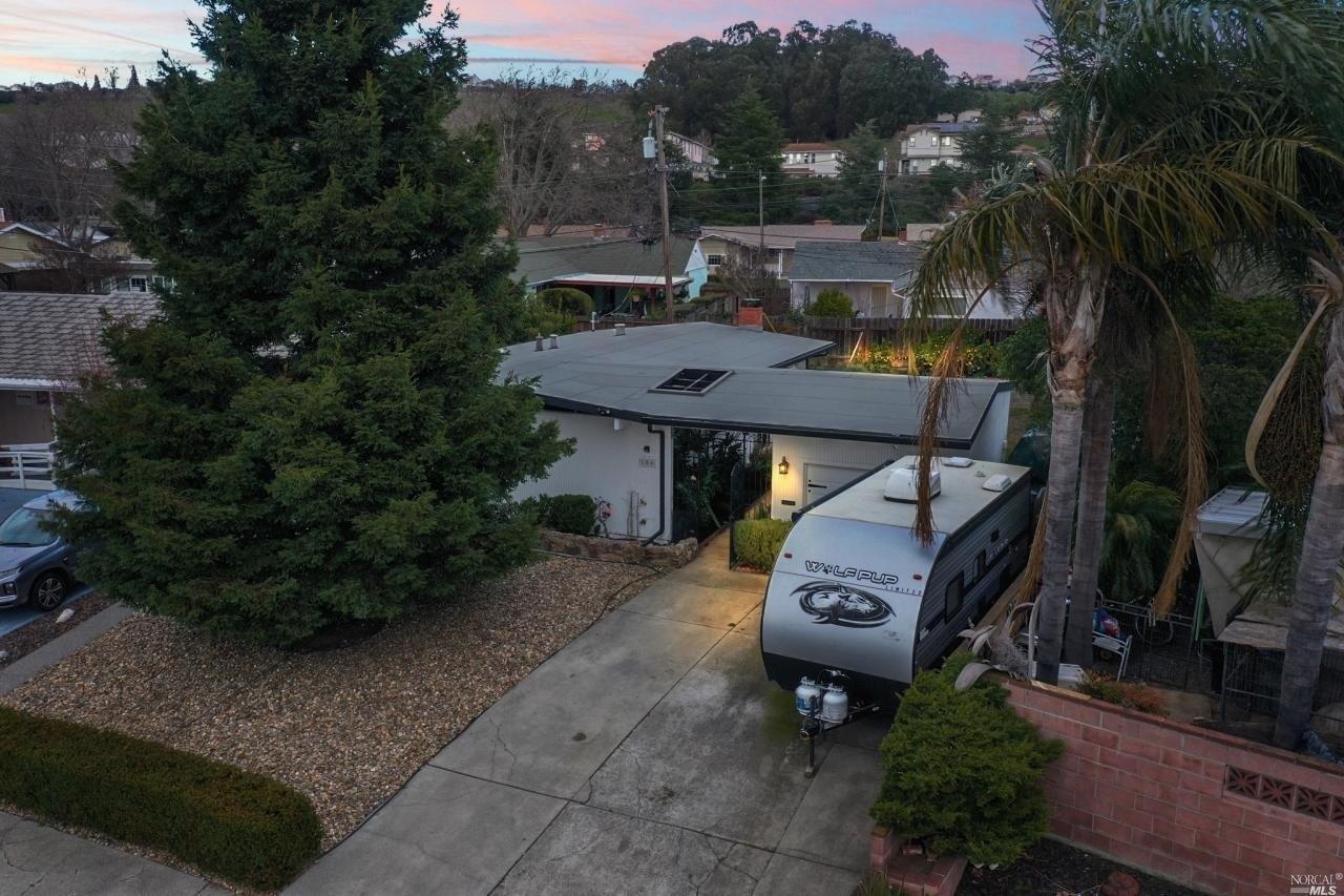 Maywood Dr, Vallejo, CA 94591