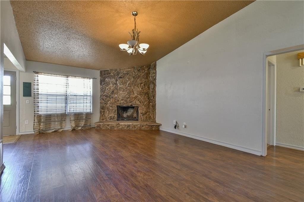 Vulcan Cir, Edmond, OK 73003
