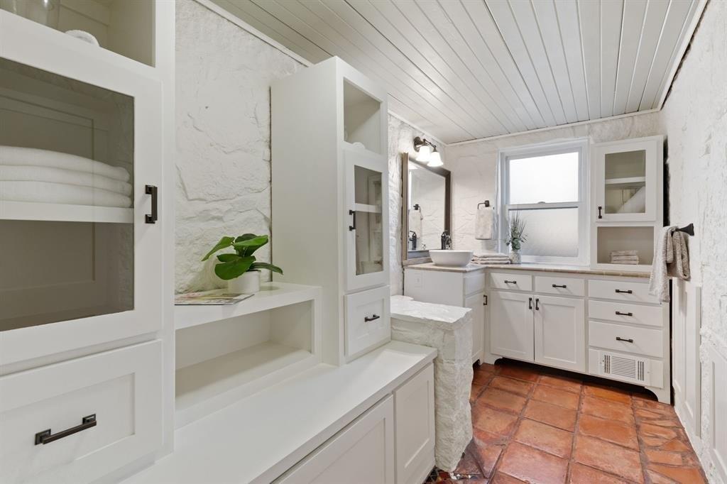 Westcliff Rd W, Fort Worth, TX 76109