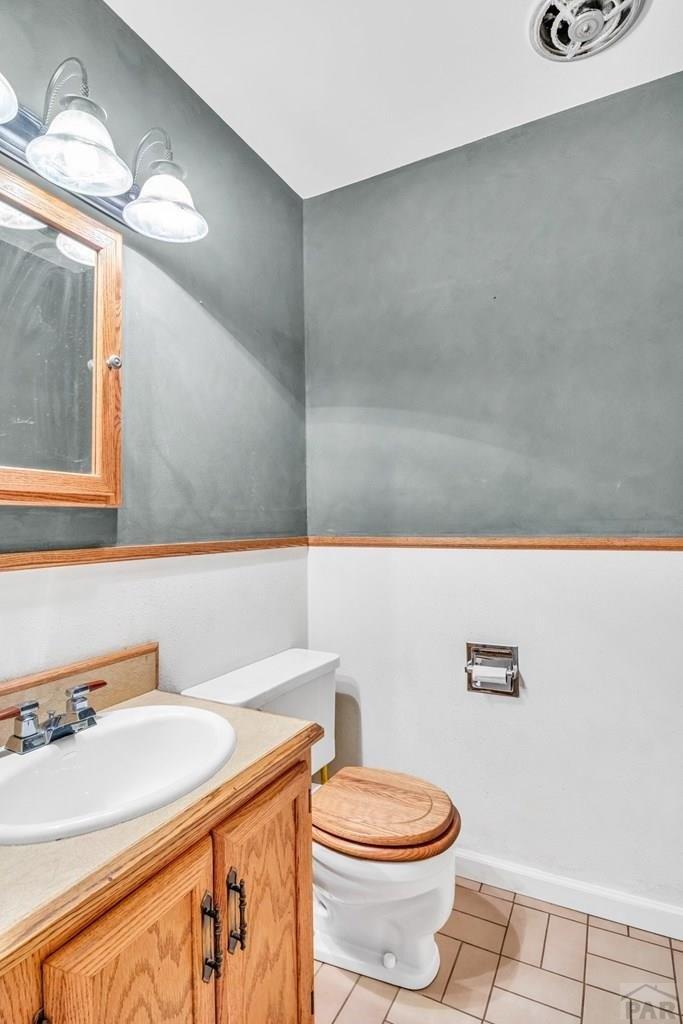 E Dinuba Ave, Reedley, CA 93654