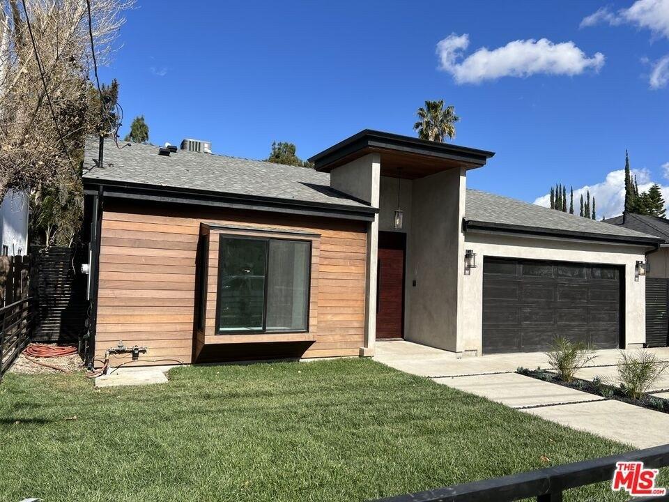 Hartsook St, Sherman Oaks, CA 91403