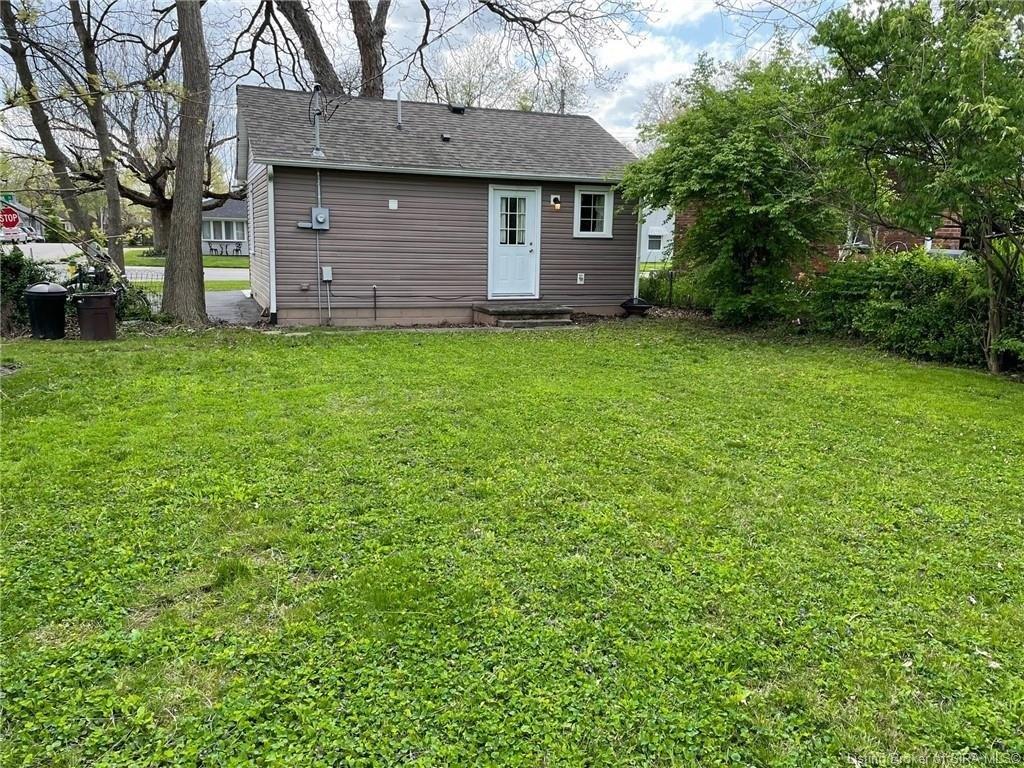 Penn St, Jeffersonville, IN 47130