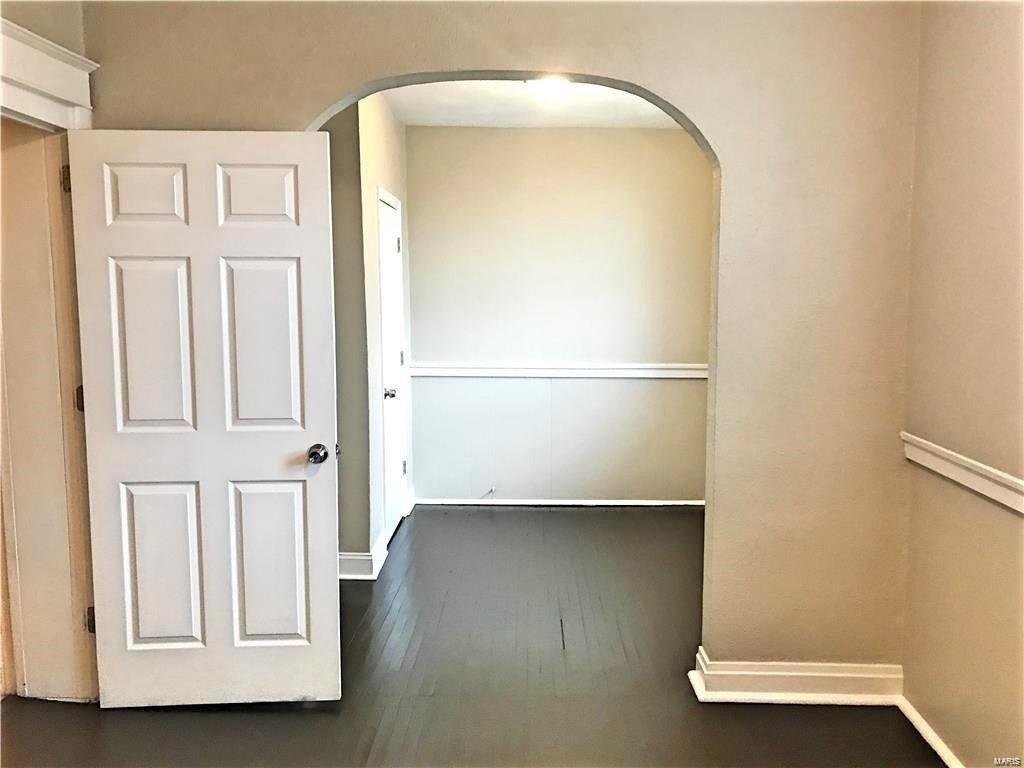 Montana St, Saint Louis, MO 63118