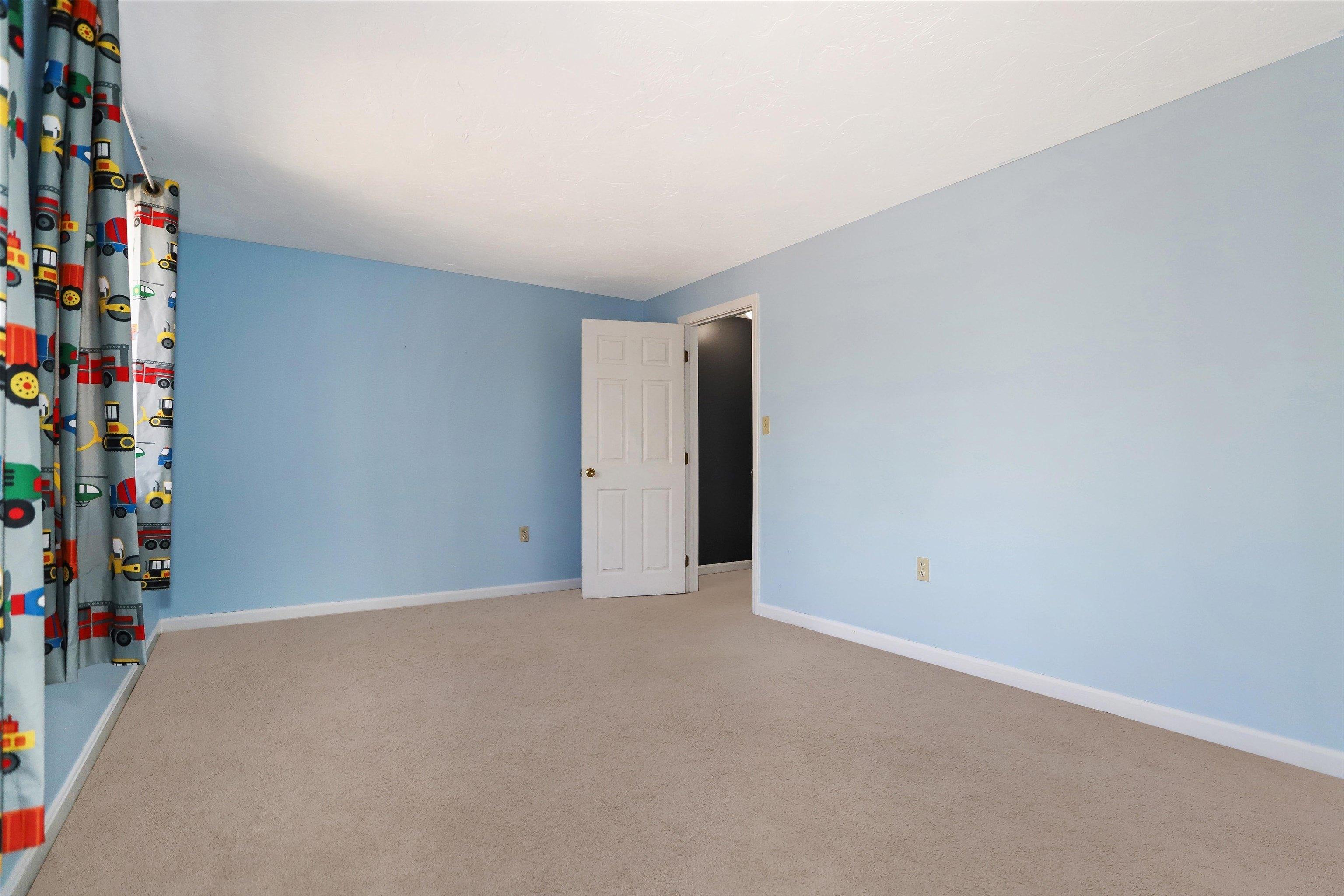 Winrow Dr, Merrimack, NH 03054