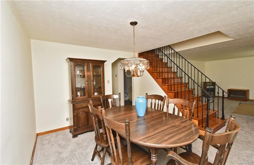 Airview Ter, Depew, NY 14043