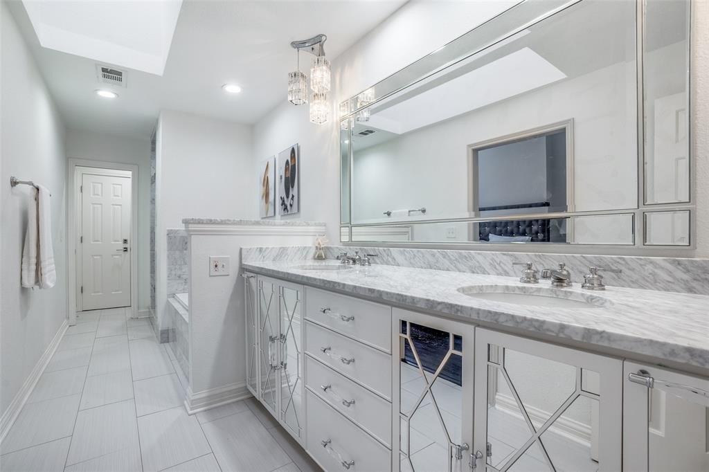 Asbury St, Dallas, TX 75205