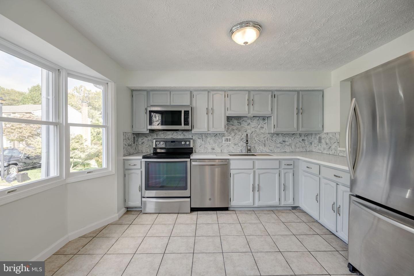 Steeple Chase Ct, Springfield, VA 22153