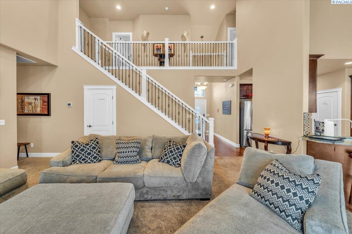 E Palos Verdes Ln, Othello, WA 99344