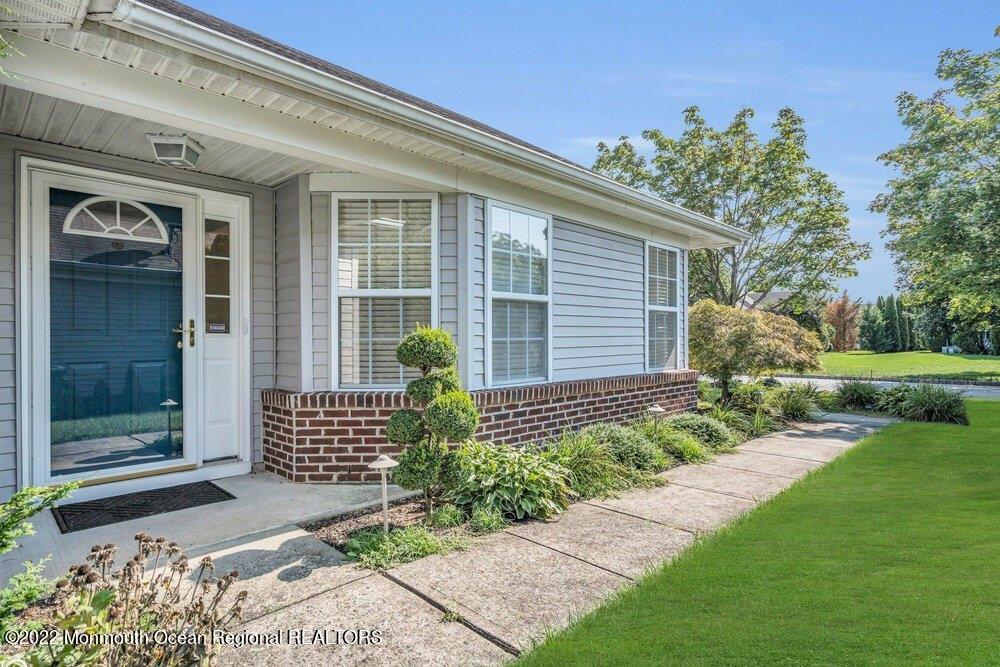 Rosewood Dr, Lakewood, NJ 08701