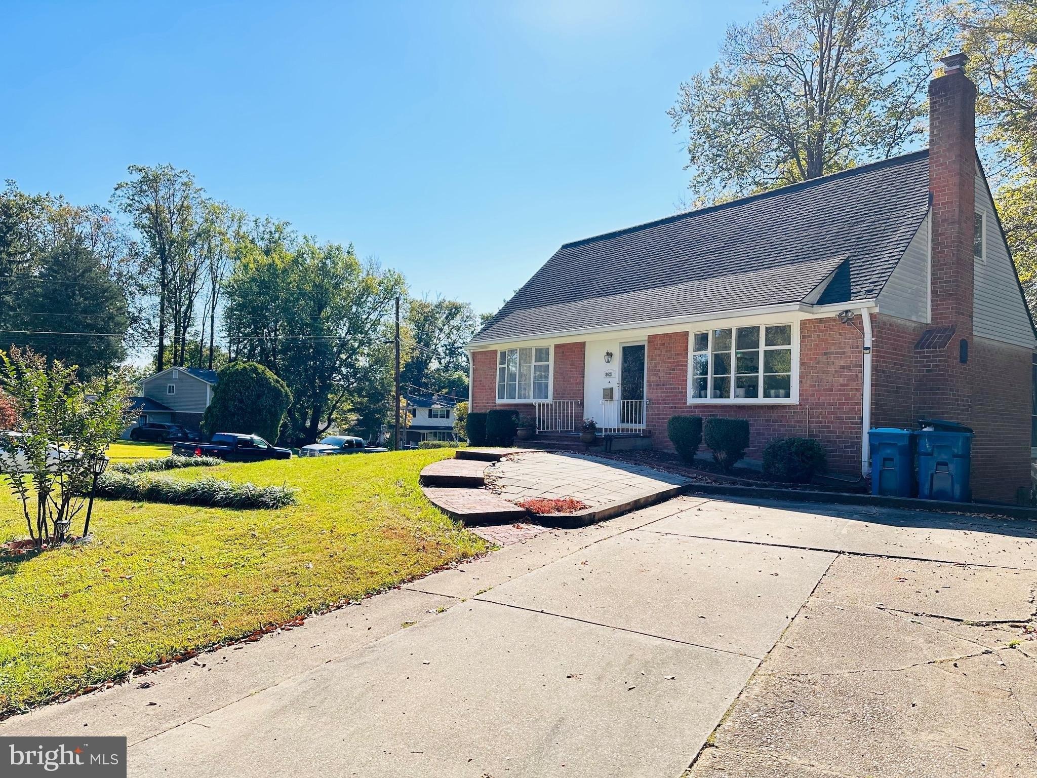 Kenilworth Dr, Springfield, VA 22151