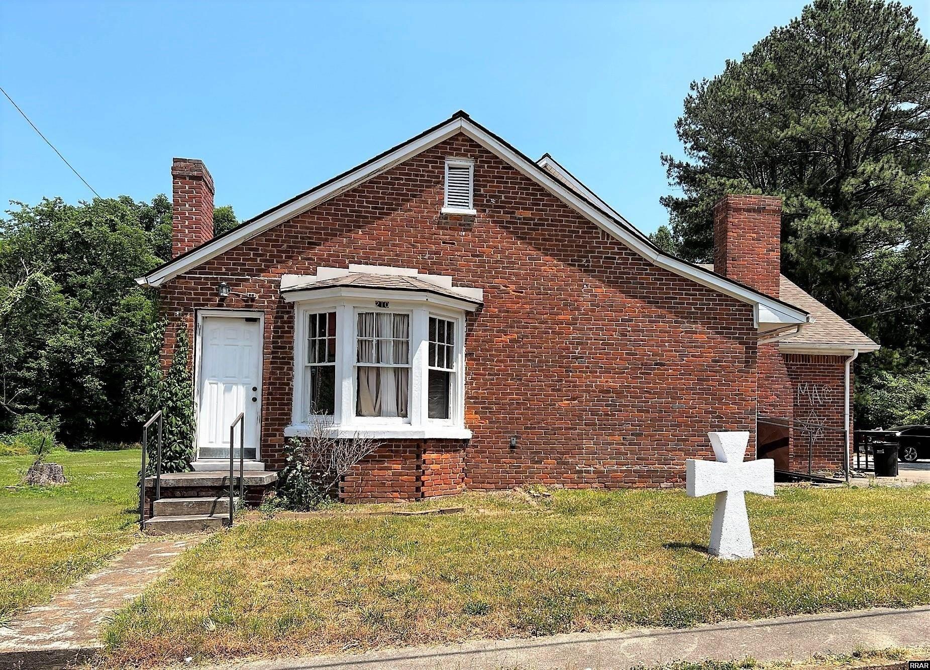 Oakland St, Martin, TN 38237