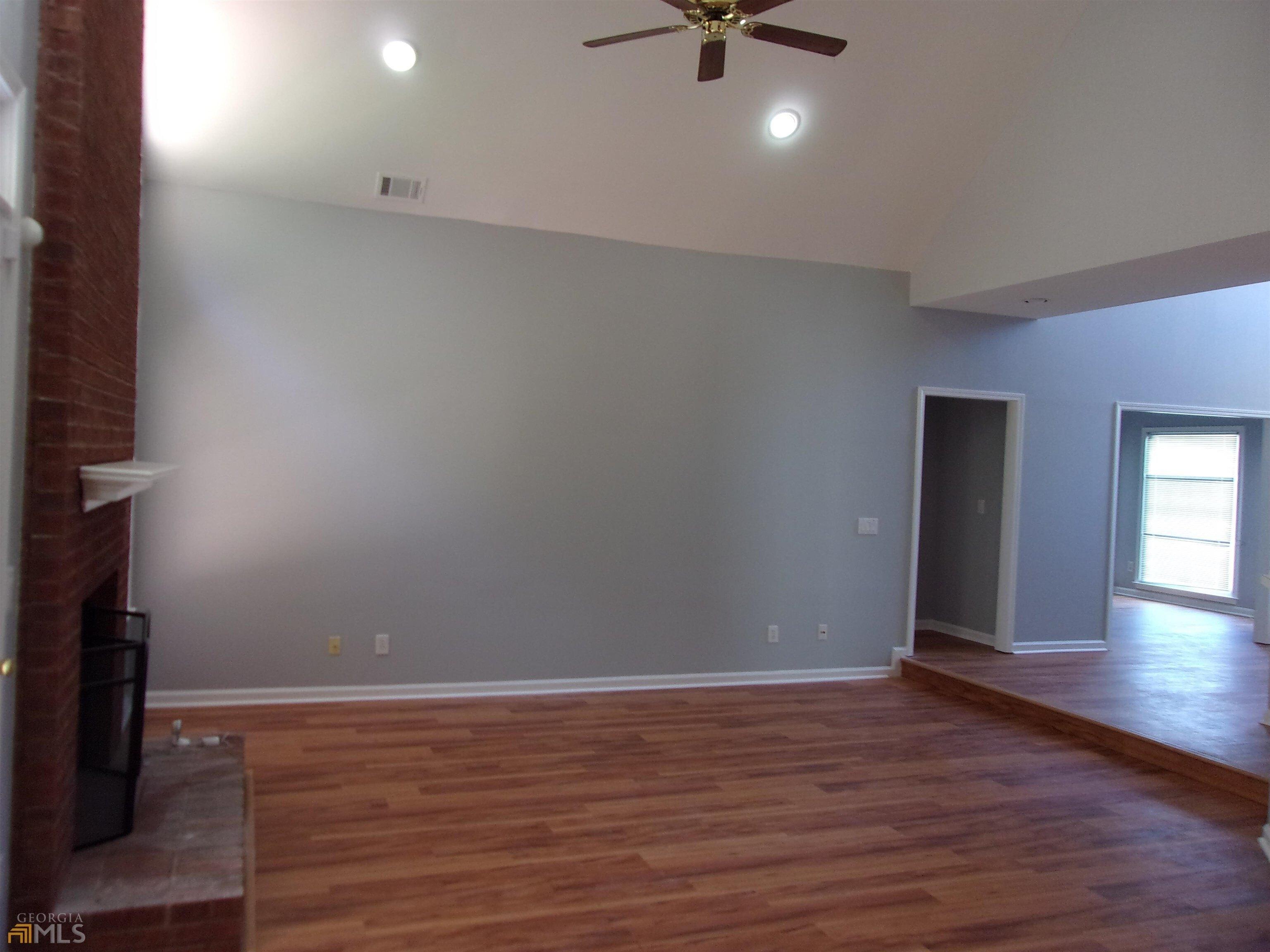 Carolinas Way, Fayetteville, GA 30215