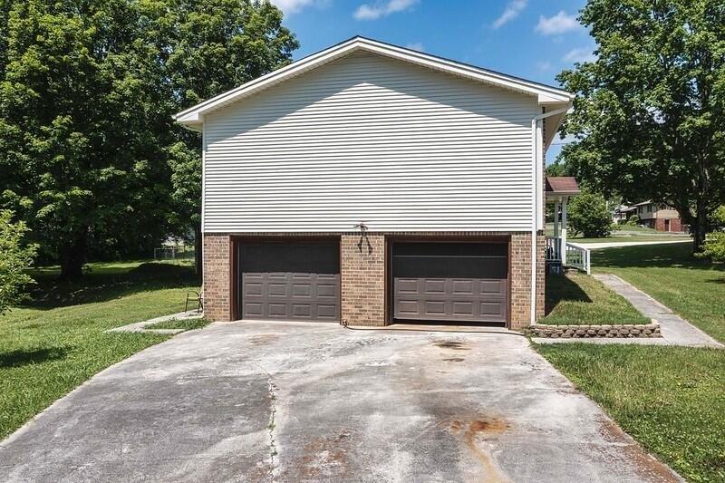 Eldredge Cir Nw, Cleveland, TN 37312