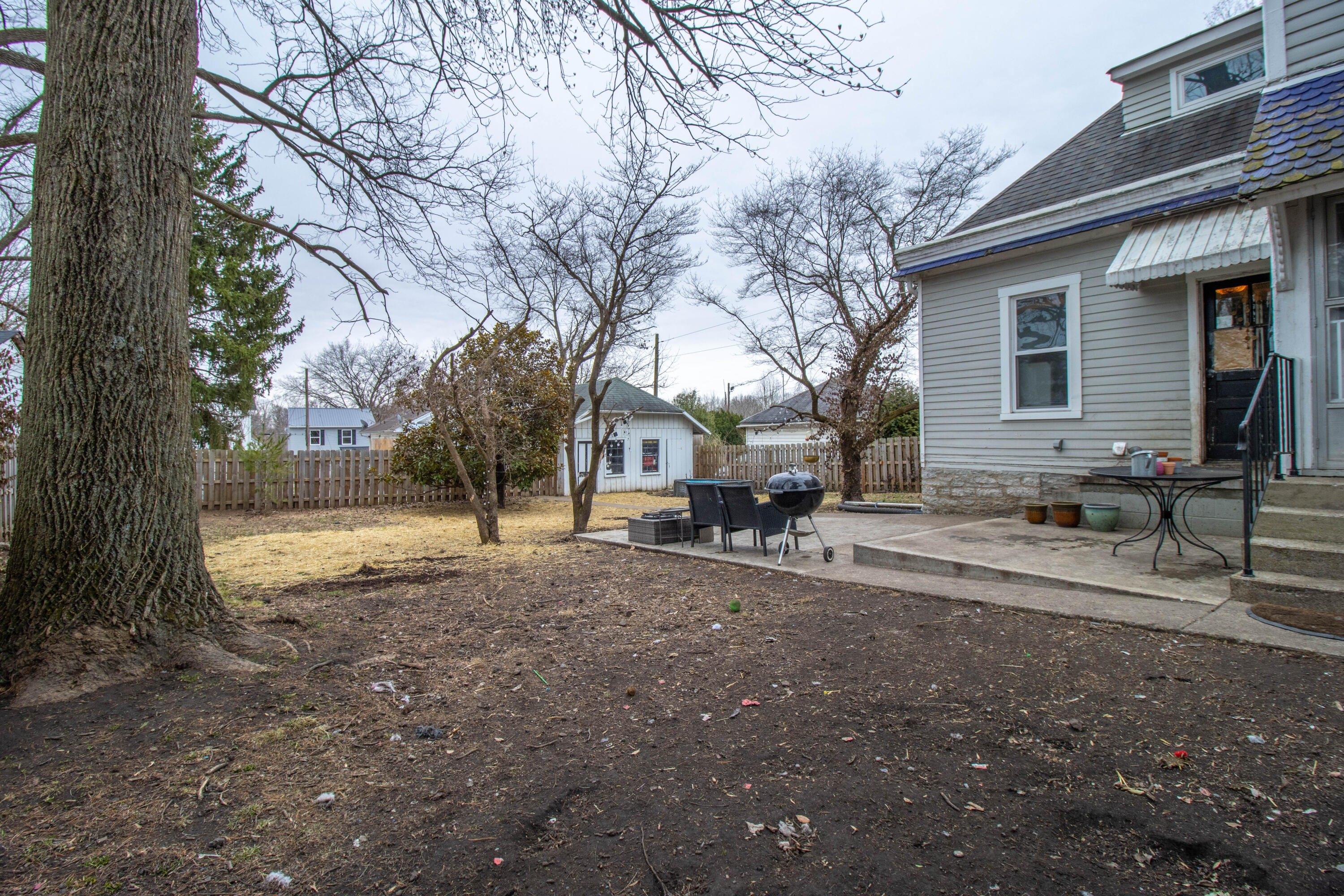 Main St, Paris, KY 40361