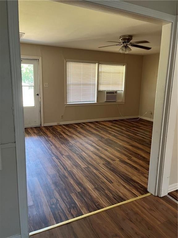 S 15th St, Chickasha, OK 73018
