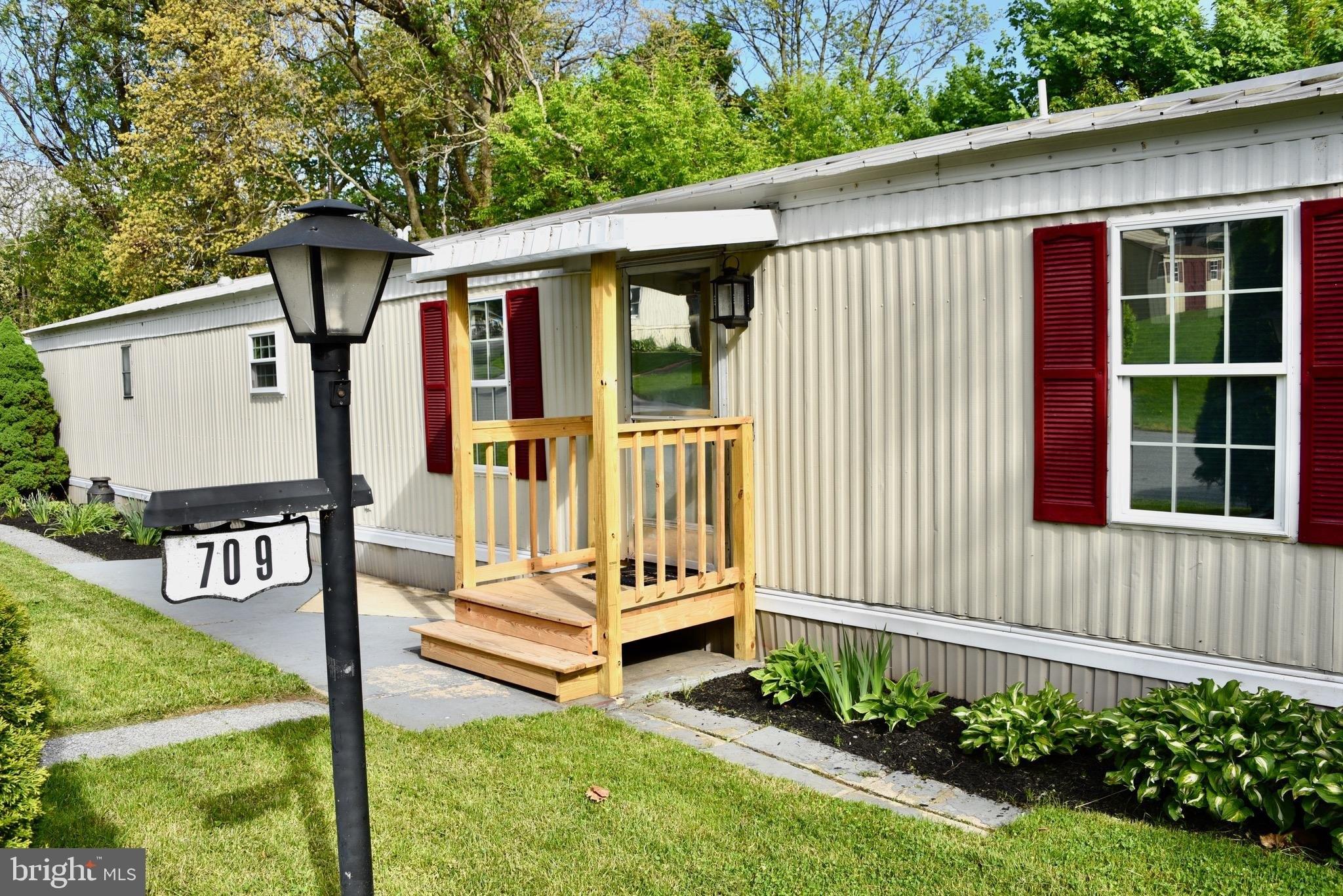 Primrose Ln, Ephrata, PA 17522