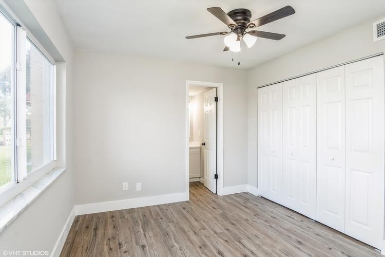 Lake Evelyn Dr, West Palm Beach, FL 33411