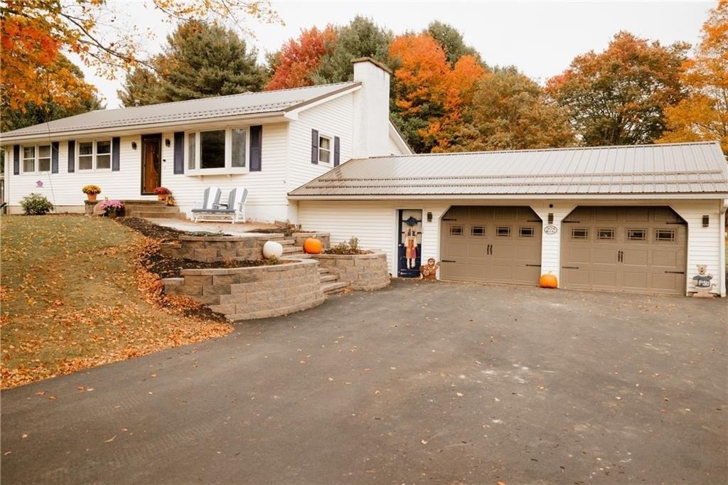 Mead Ave, Corry, PA 16407