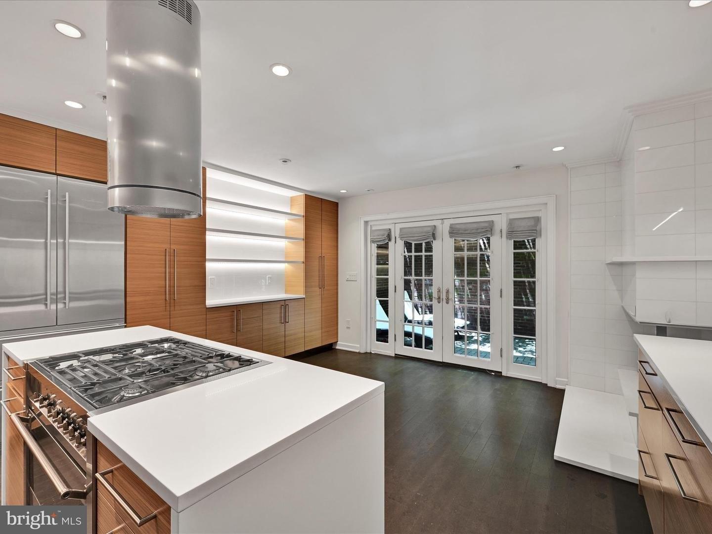 S 11th St, Philadelphia, PA 19147