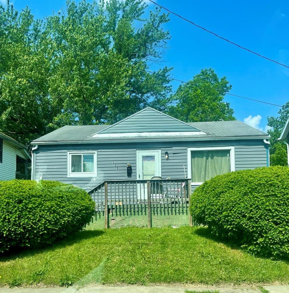 Louise Ave, Mansfield, OH 44903