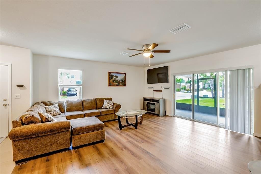 Shady Fern Ln, Gibsonton, FL 33534