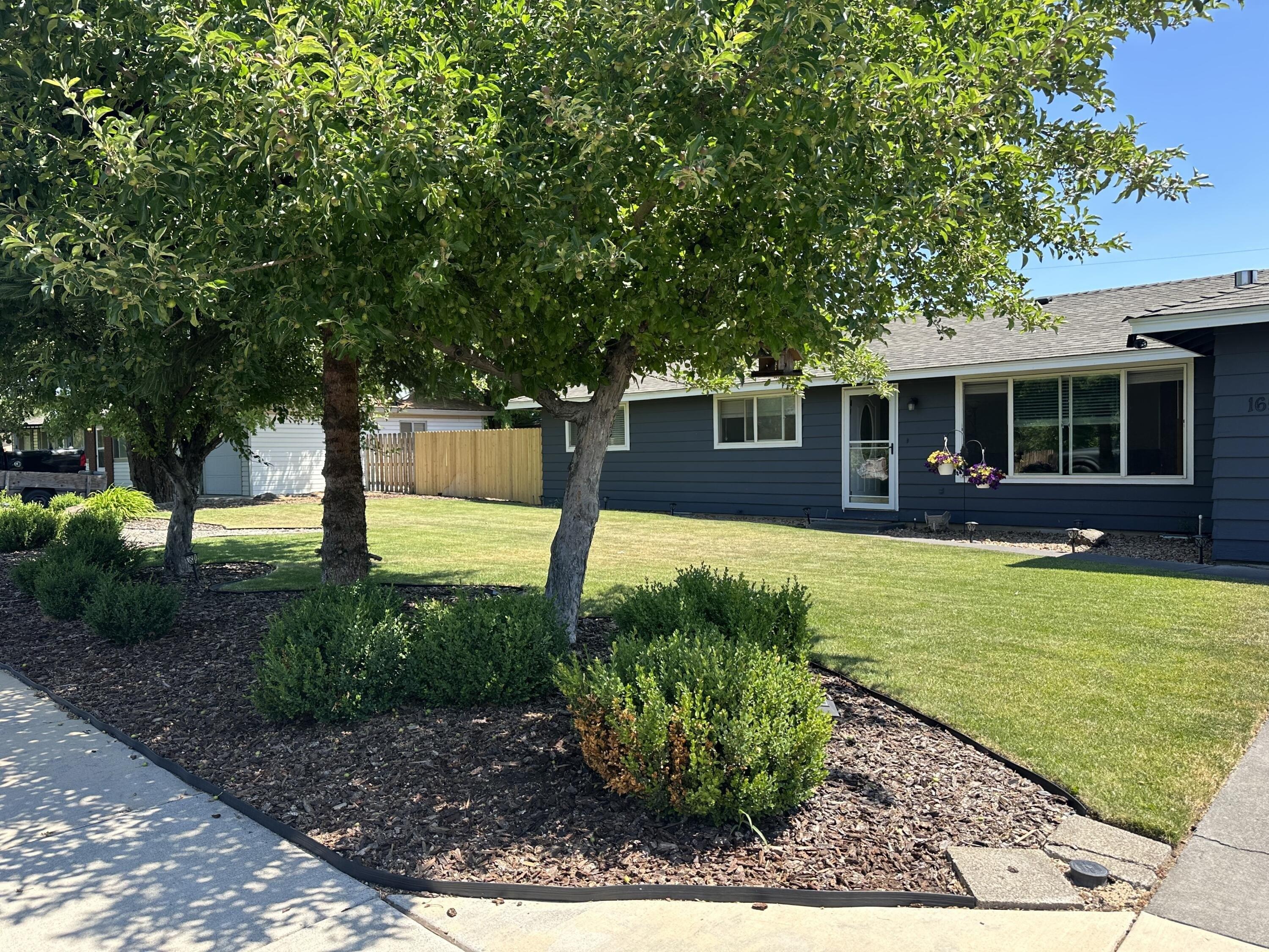 Sw 16th St, Redmond, OR 97756