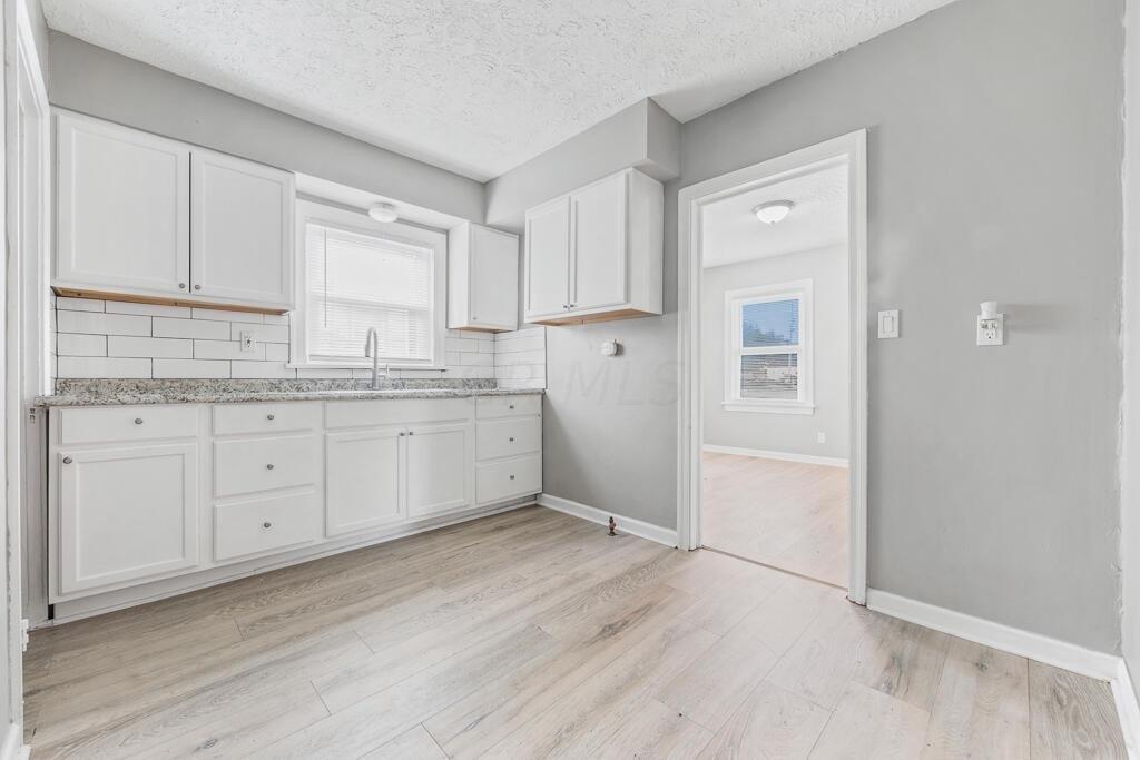 15th St Ne, Canton, OH 44705