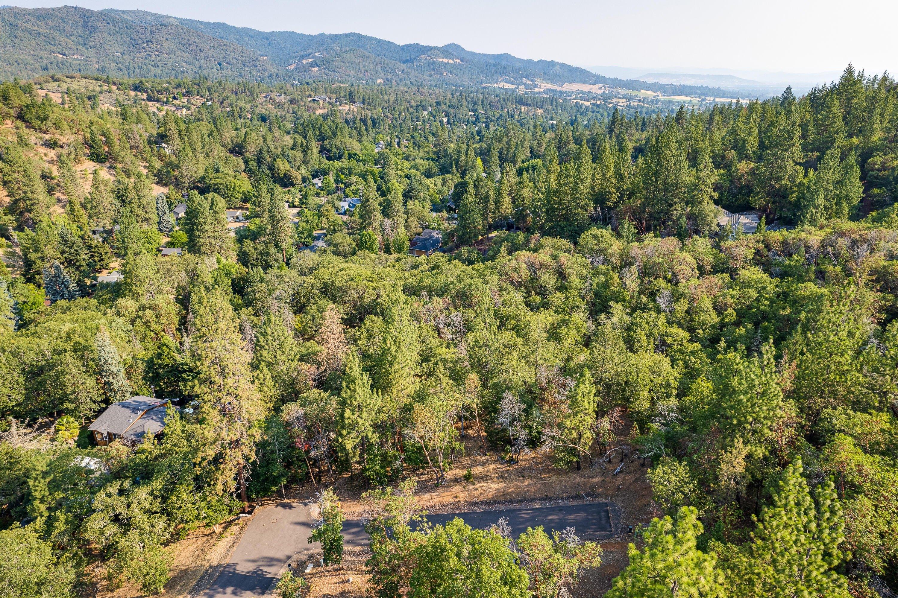 Andrews Pl, Jacksonville, OR 97530