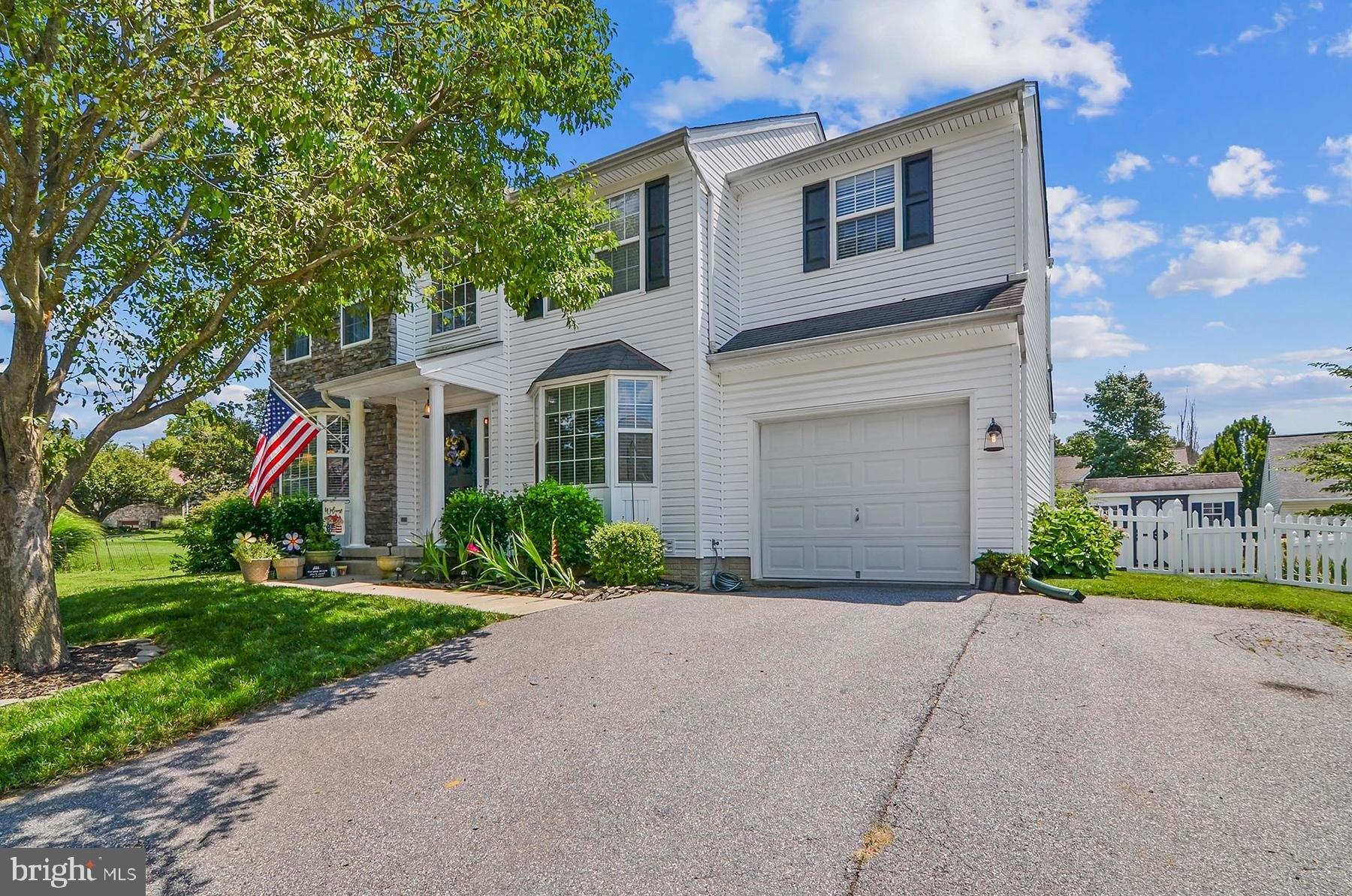 Fallow Dr, Hampstead, MD 21074