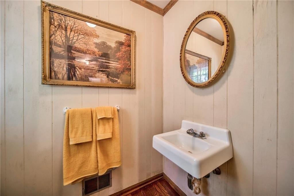Dogwood Dr, Canton, GA 30114