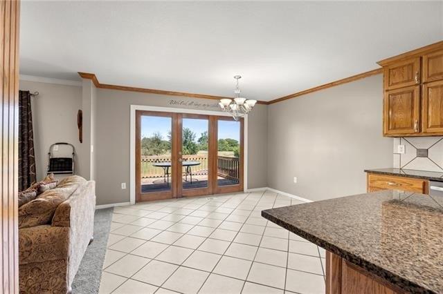 E 283rd St, Garden City, MO 64747