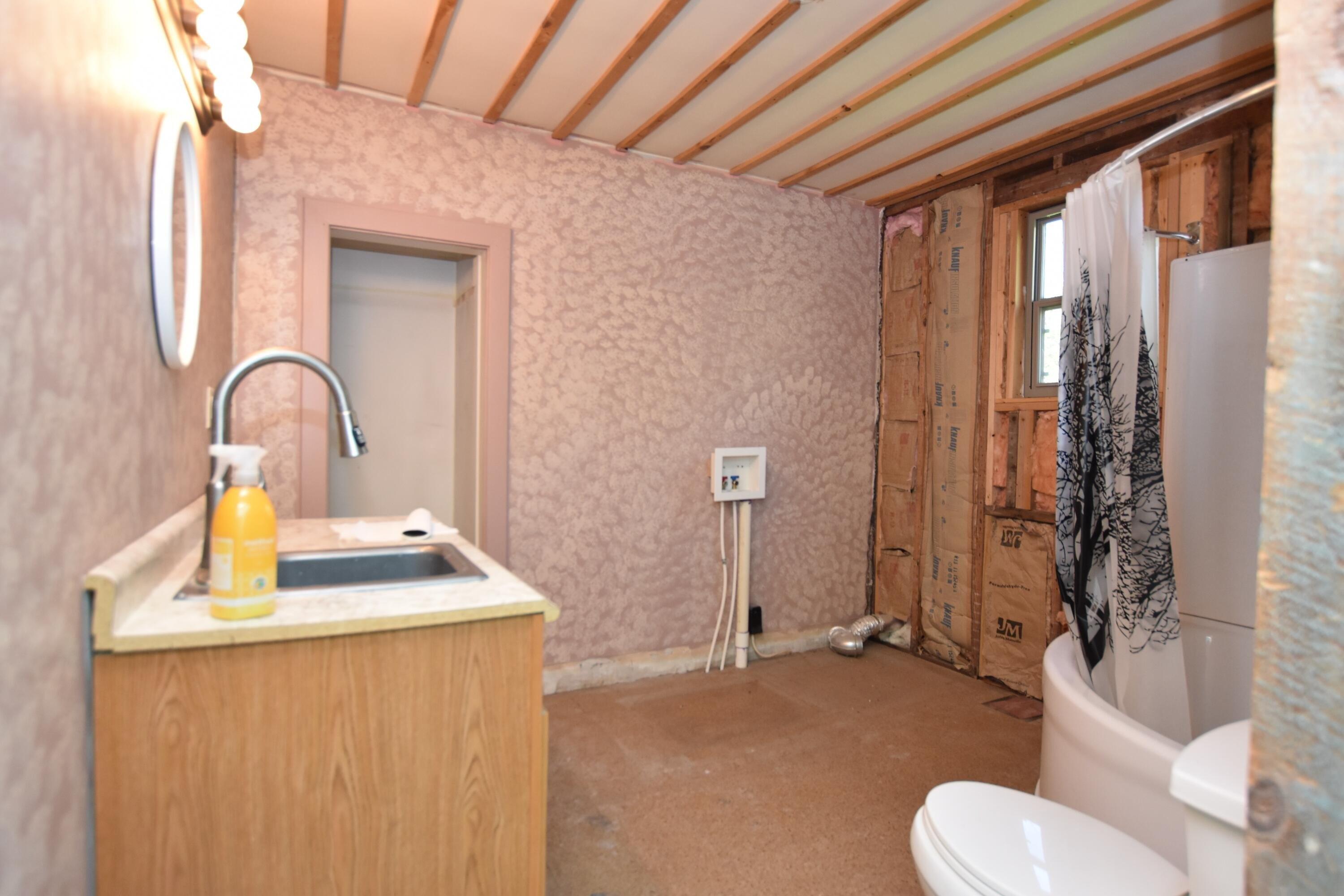 Barnes Rd, Muskegon, MI 49442