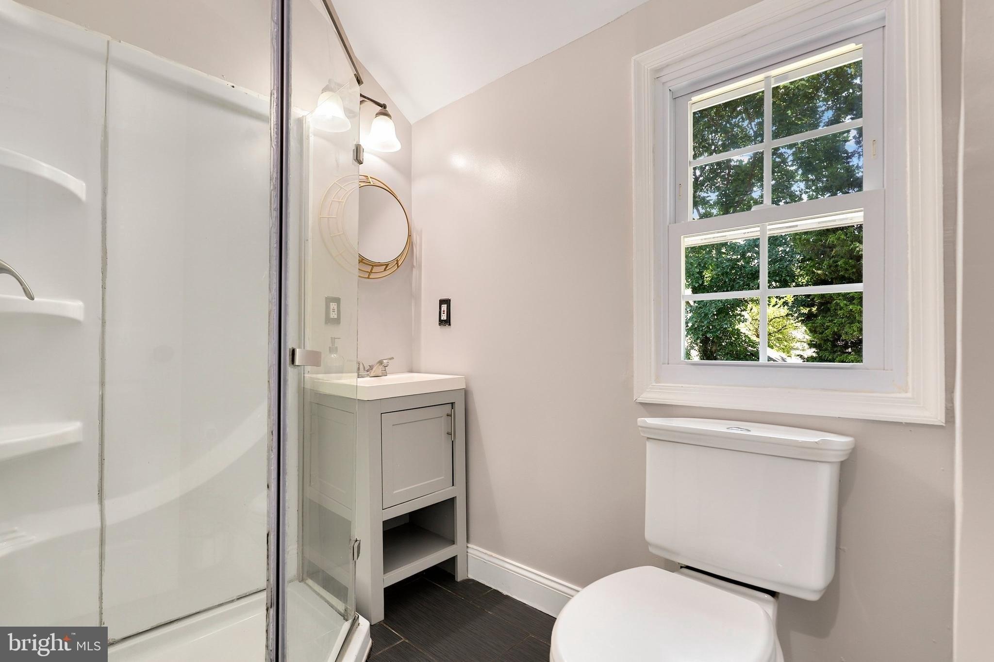 E Inwood St, Hyattsville, MD 20785