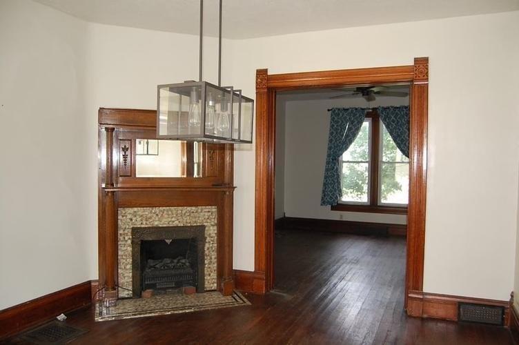 Harlan St, Falls City, NE 68355