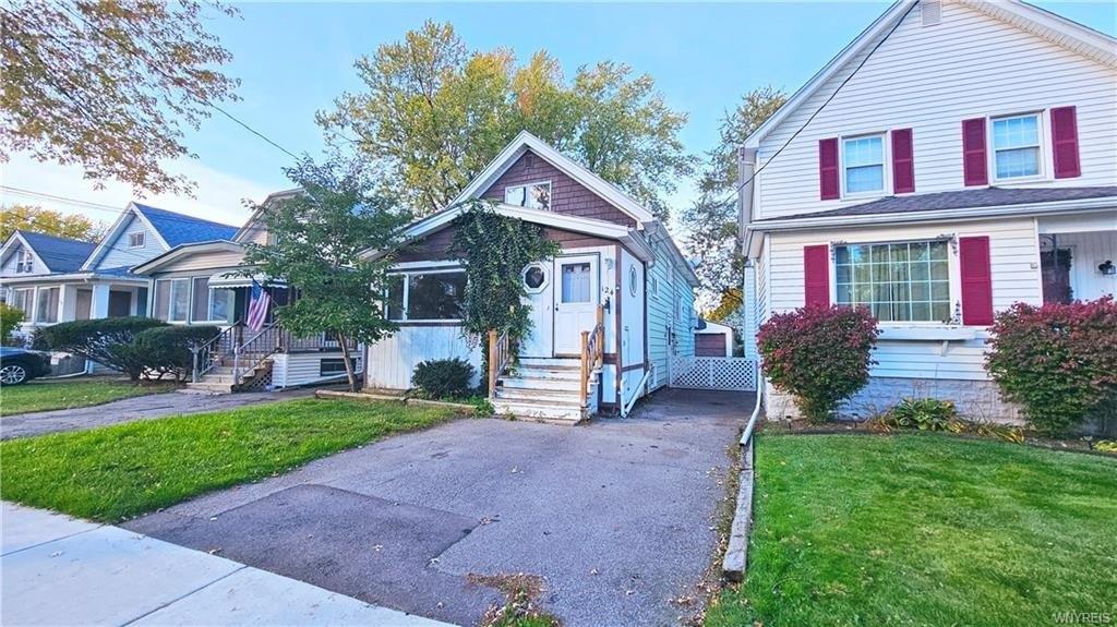 Sheffield Ave, Buffalo, NY 14220