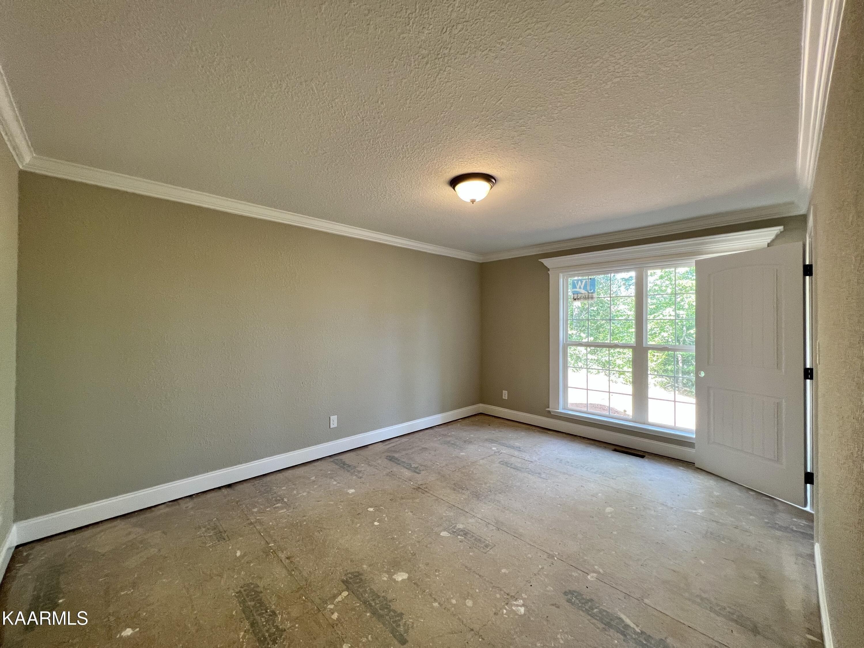 Sagegrass Dr, Louisville, TN 37777