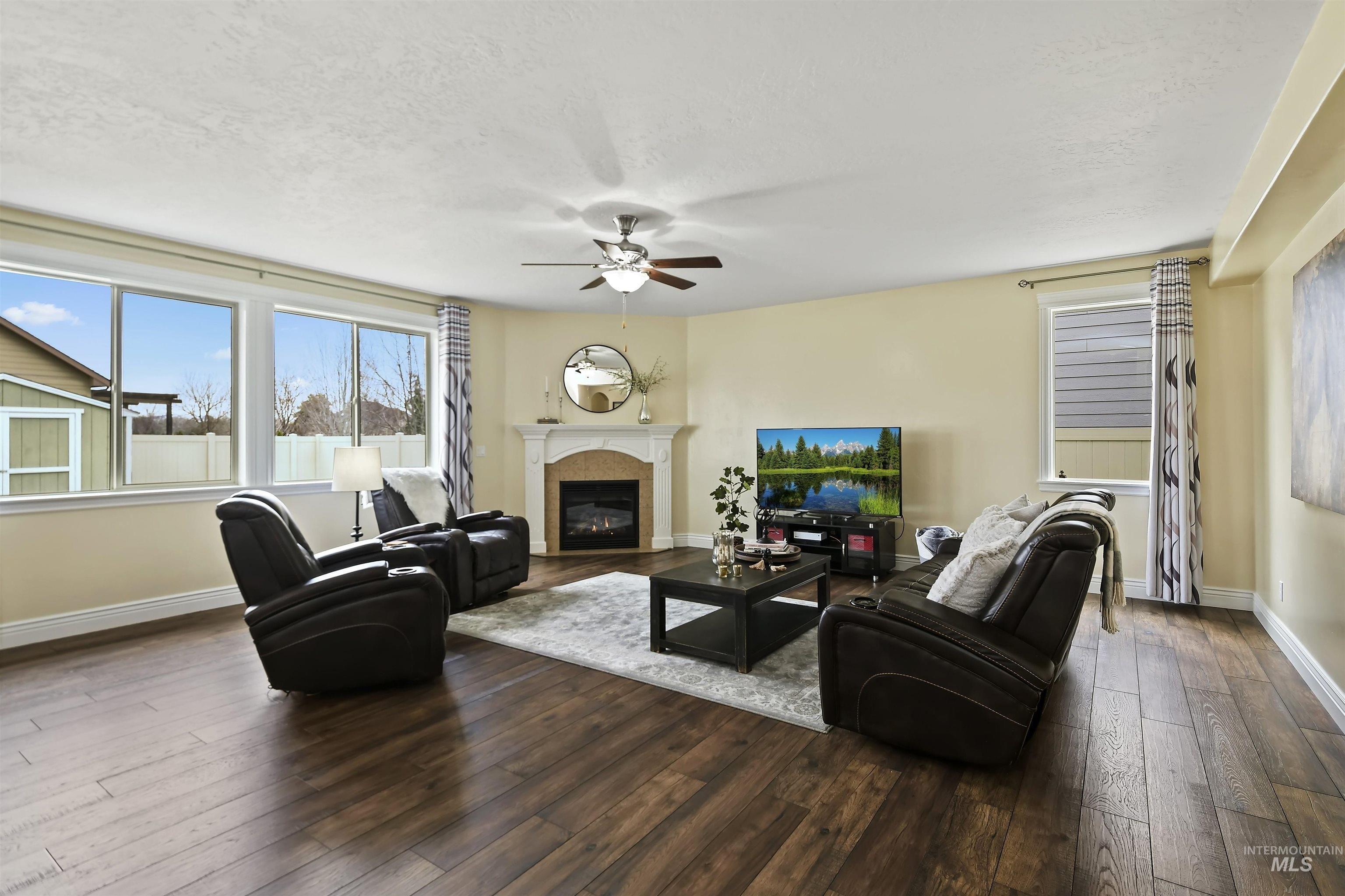 N Tullshire Way, Eagle, ID 83616