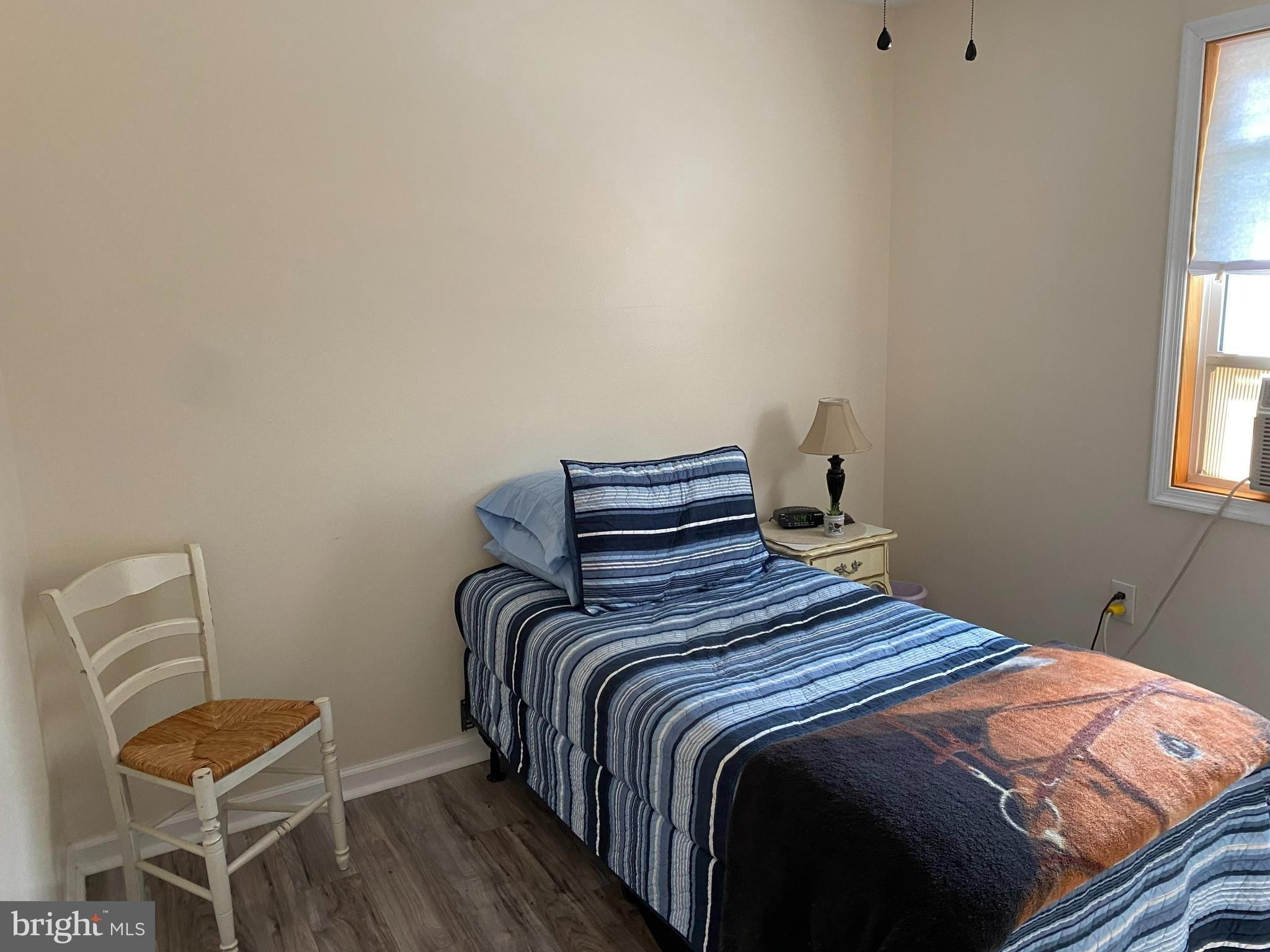 Swallow Pl, Berkeley Springs, WV 25411