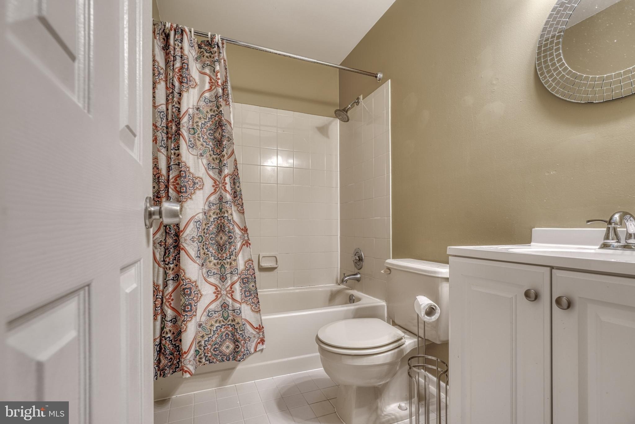 Campton Ct, Nottingham, MD 21236