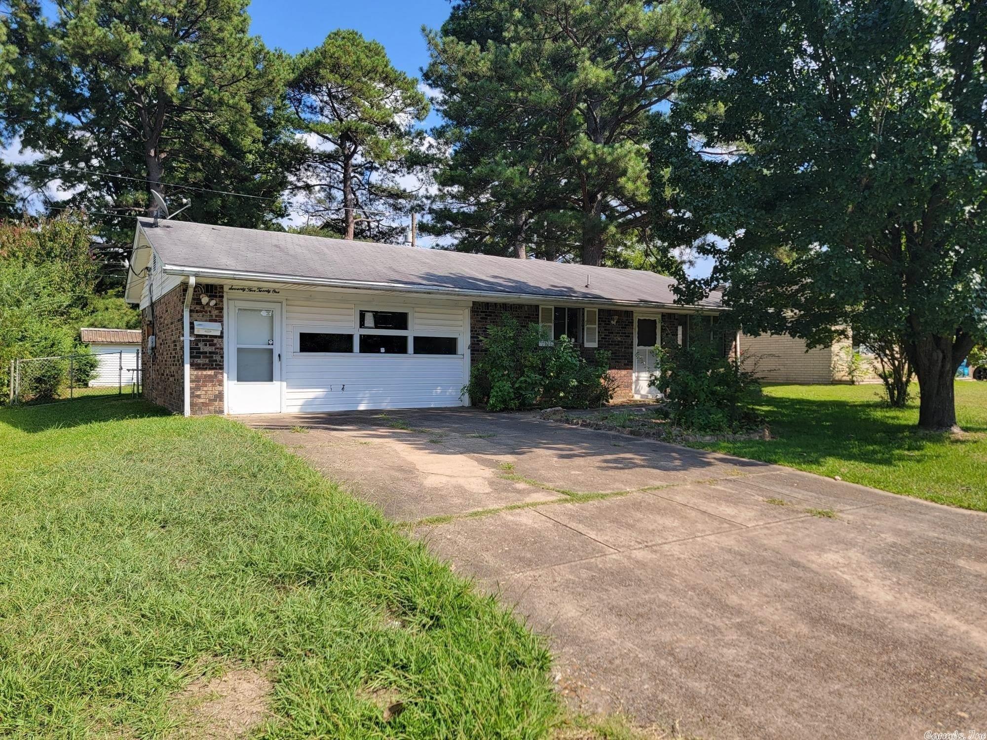 Denise Dr, Little Rock, AR 72209