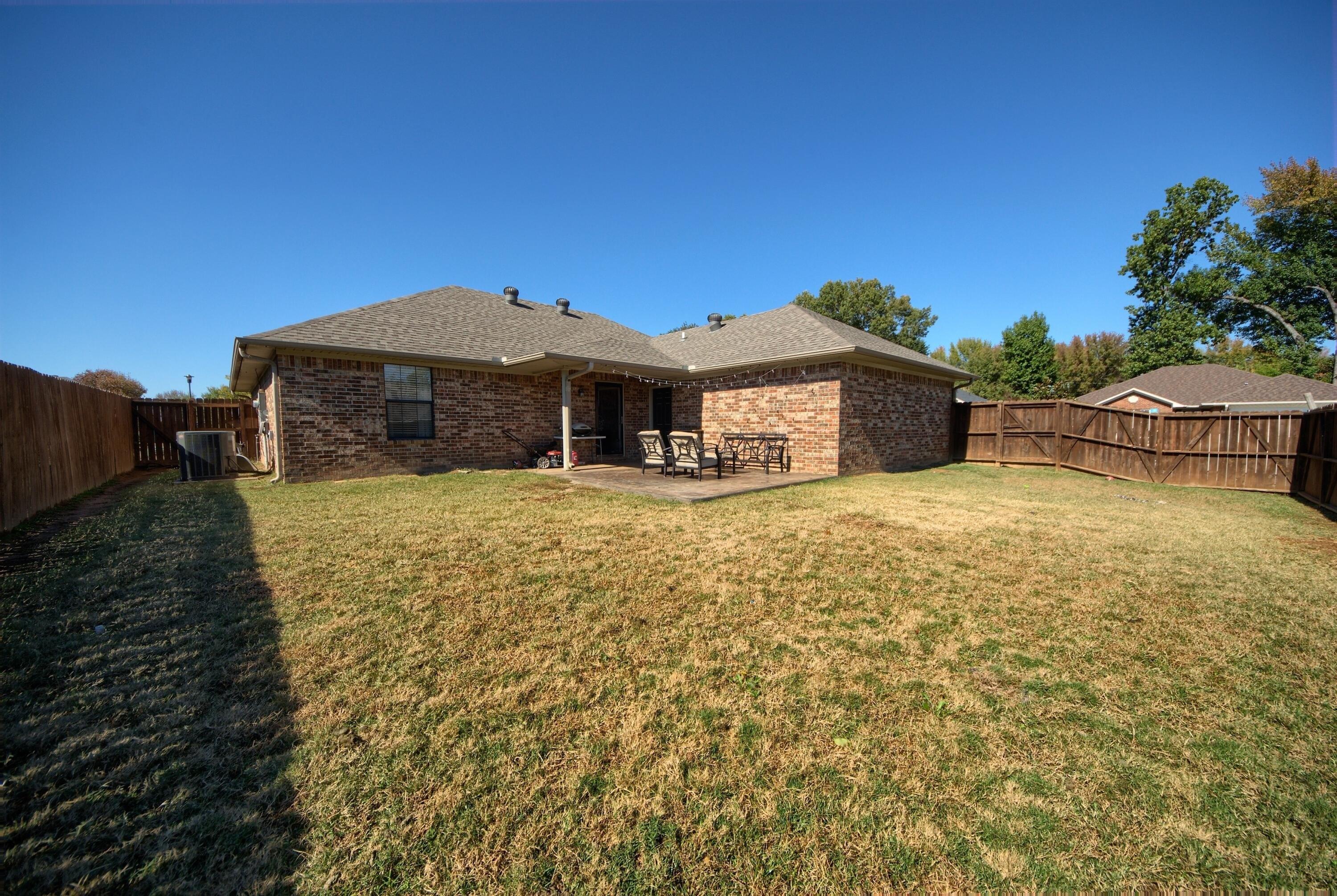 S Utica Ave, Russellville, AR 72802