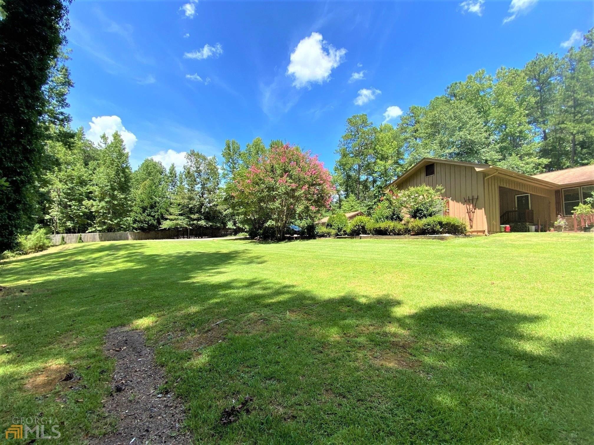 Woodcrest Dr, Sharpsburg, GA 30277