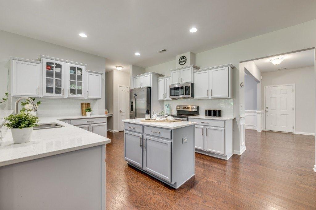 Eleanor Rigby Rd, Charlotte, NC 28278