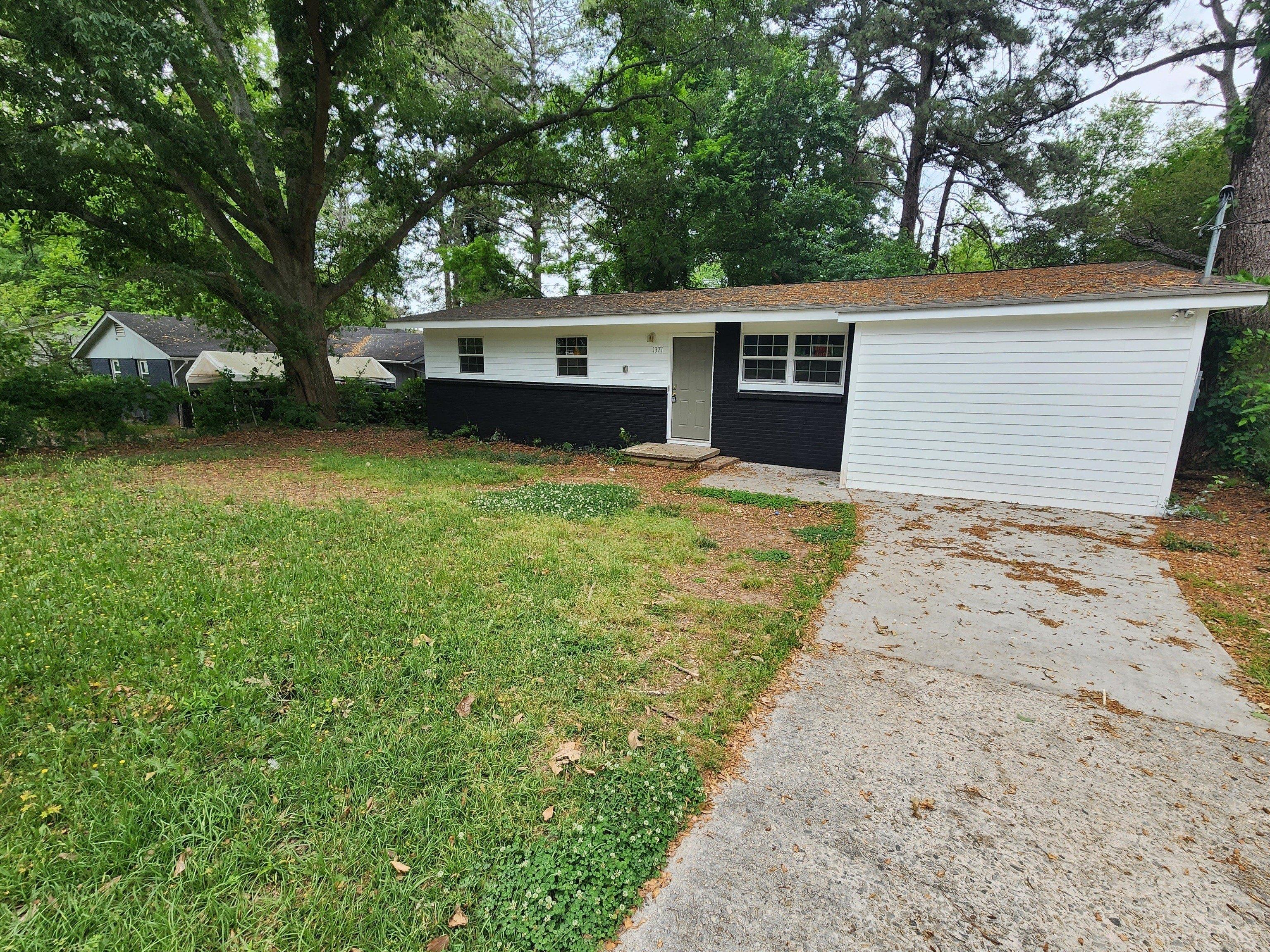 Shoreham Dr, Atlanta, GA 30349