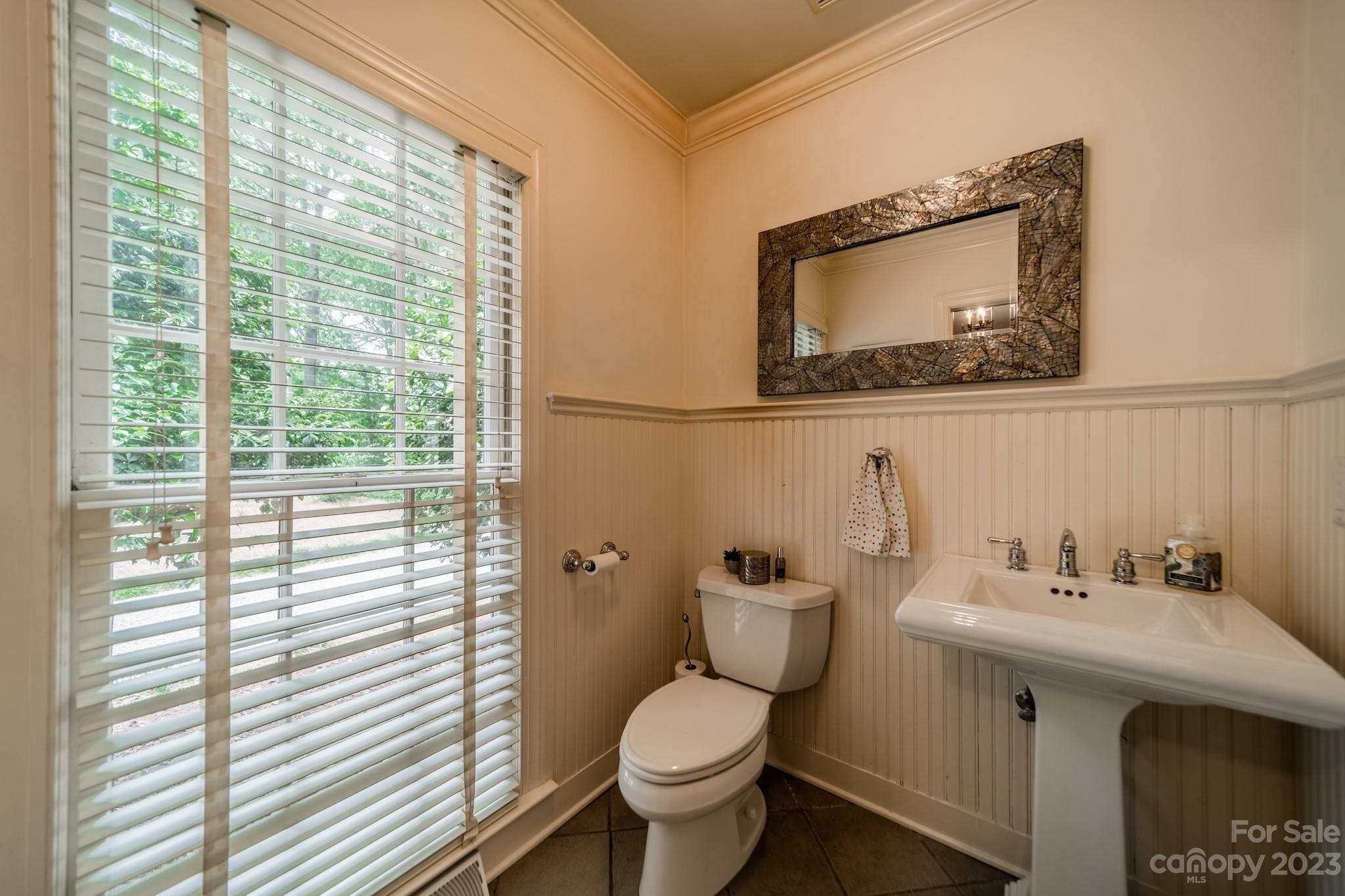 Gorham Dr, Charlotte, NC 28226