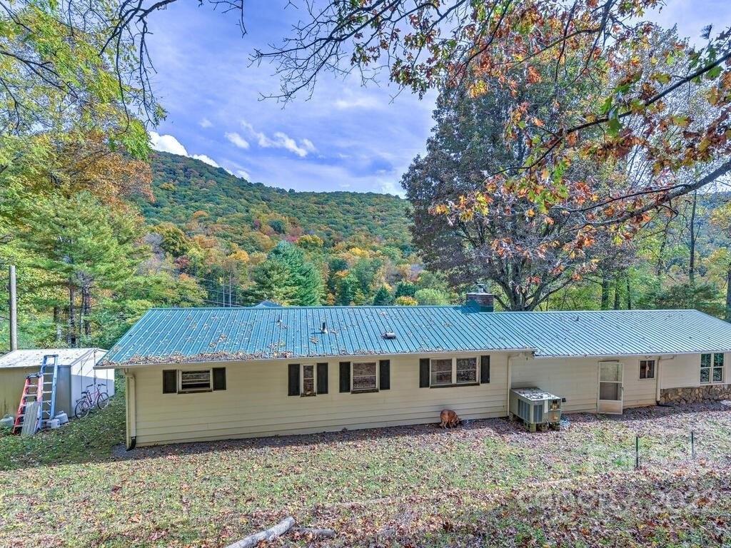 Majestic Mtn Dr, Asheville, NC 28805